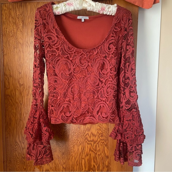 3/$20 Charlotte Russe y2k 00s lace ruffle flare top - Picture 1 of 10